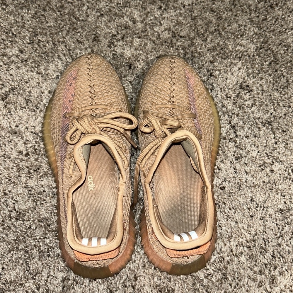 Yeezy Boost - image 3